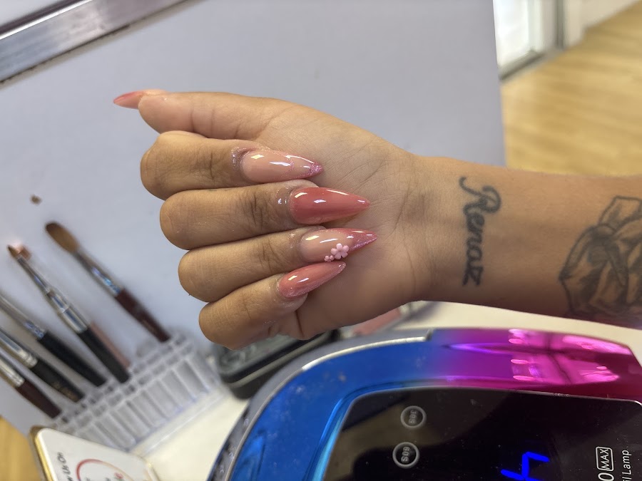 Royal Nails Spa work